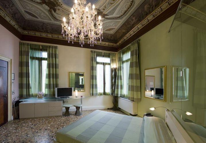 威尼斯酒店安吉丽娜朱莉（威尼斯酒店房间照片）