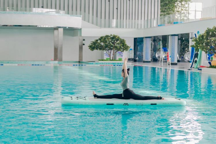 水上瑜伽的视频威尼斯人水上乐园（水上瑜伽英文）